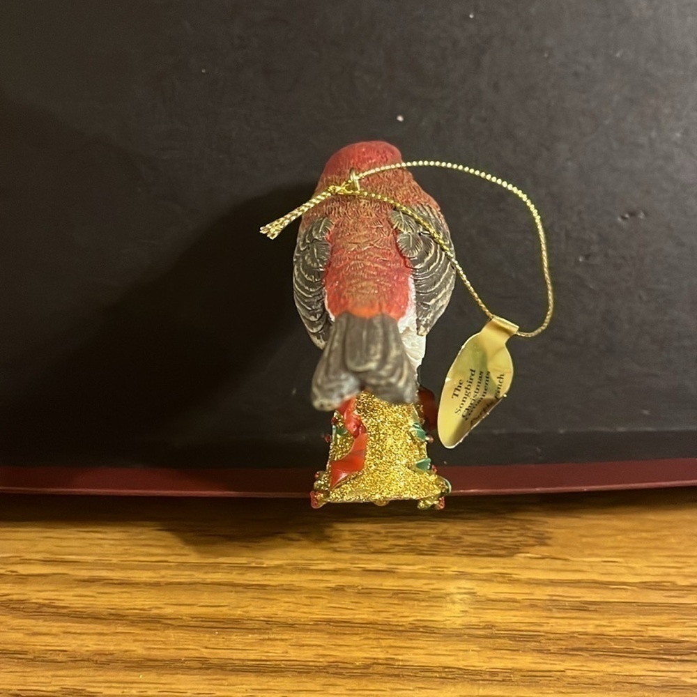 The Danbury mint Christmas ornament - purple finch - Picture 4 of 5
